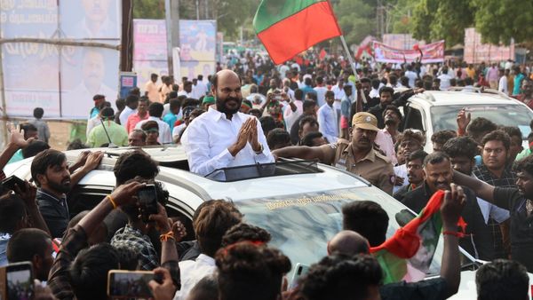 ஒரு தலைக்காதலால் நெல்லையில் இளம்பெண் கொலை! பெண் பிள்ளைகள் வெளியே வரவே அஞ்சும் சூழல்! -ஜான் பாண்டியன்