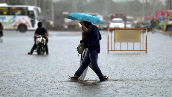 விலகிய தென்மேற்கு பருவமழை.. பின்னாடியே வருது வடகிழக்கு பருவமழை.. ஆரம்பமே அசத்தல்