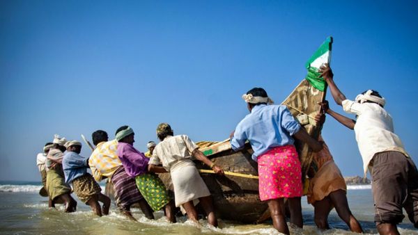 இலங்கை கடற்படை அட்டூழியம்! ராமேஸ்வரம் மீனவர்கள் காலவரையற்ற போராட்டம்! 18ஆம் தேதி பாம்பனில் மறியல்!
