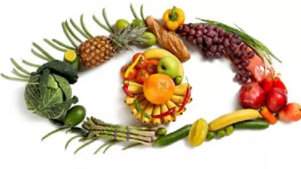 கண்ணாடி போடுறீங்களா.. பச்சை கீரையும், சிவப்பு காயும், மஞ்சள் பழமும் இருக்கே.. கண்களை காக்கும் டிப்ஸ்