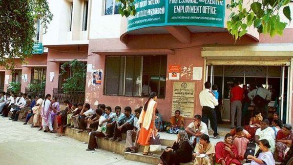 10 வகுப்பு முதல் பட்டதாரிகள் வரை.. தமிழக அரசு மாதம் மாதம் தரும் உதவி தொகை.. விண்ணப்பிக்க அழைப்பு