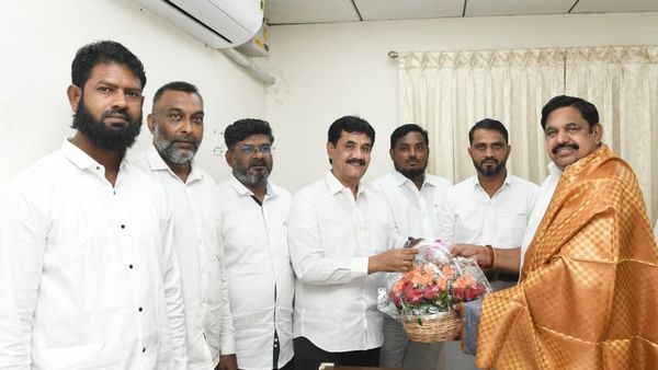 தினகரன் அணியில் இருந்து எஸ்கேப்- எடப்பாடியை சந்தித்து அதிமுக கூட்டணியில்