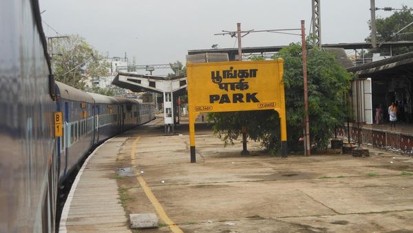 சென்னை பூங்கா, கோட்டை ரயில் நிலையங்களில் நடைமேடைகள் இடிப்பு.. தண்டவாளம் அகற்றம்.. விறுவிறு