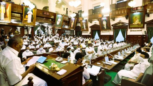 சட்டசபையில் MLAக்கள் கடைபிடிக்க வேண்டிய ரூல்ஸ் தெரியுமா? சபாநாயகரை வணங்காமல் இன் -அவுட் கிடையாது!