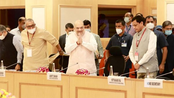 2 வருஷம்தான்.. இந்தியாவில் ஒரு மாவோயிஸ்டு கூட இருக்க முடியாது.. அழித்தொழிப்புதான்- அமித்ஷா 'சபதம்'