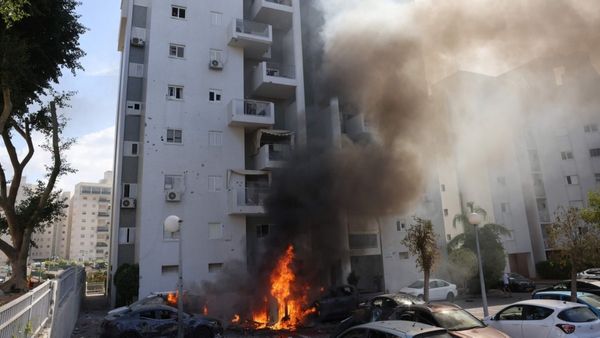 ஹமாஸ் நடத்திய கண்மூடித்தனமான தாக்குதல்! போர் பதற்றம்! இஸ்‌ரேல் வாழ் இந்தியர்களின் நிலை என்ன? 
