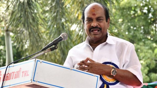 இந்த காலத்தில் இப்படி ஒருத்தரா? IT ரெய்டை விடுங்க.. ஜெகத்ரட்சகனுக்குனு சொந்தமா செல்போனே கிடையாதாமே!