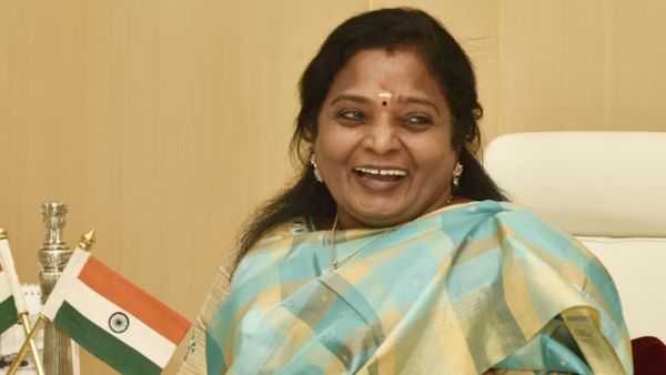 தீபாவளிக்கு கூட வாழ்த்து சொல்லாத உங்கள் கைகளில் கோவில் நிர்வாகம் எதற்கு? தமிழிசை கேள்வி