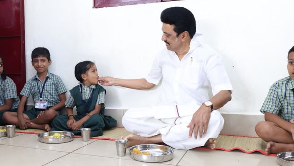 வேற லெவல்! தமிழக அரசின் ‘மாஸ்’ திட்டம் இனி எல்லா ஸ்கூலுக்கும் வரப்போகுது.. கோர்ட்டில் சொன்ன வக்கீல்!