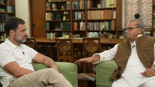 40 வீரர்கள் பலி.. புல்வாமா தாக்குதலை அரசியலுக்கு பயன்படுத்திய மோடி! ராகுலிடம் கூறிய சத்யபால் மாலிக்