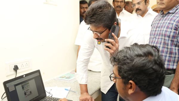 கலைஞர் மகளிர் உரிமை தொகை.. 3 மகளிருக்கு திடீர் போன் போட்ட உதயநிதி ஸ்டாலின்..அப்ப நடந்ததுதான் ஹைலைட்