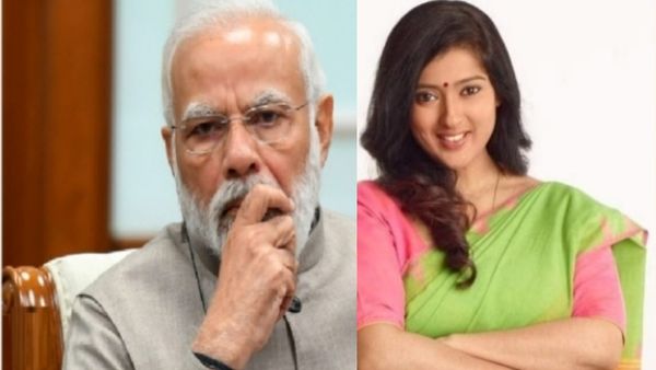 “உடைமாற்றும் அறையில் கேமராவுடன் நுழைந்த மோடி..இந்திய வீரர்கள் கவலையிலும் விளம்பரம்!” காயத்ரி காட்டம்