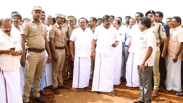அமைச்சர் கே.என்.நேருவுக்கு வந்த கோபம்! பந்தல் அமைக்கும் ஊழியருக்கு ஆபாச வார்த்தைகளால் அர்ச்சனை!