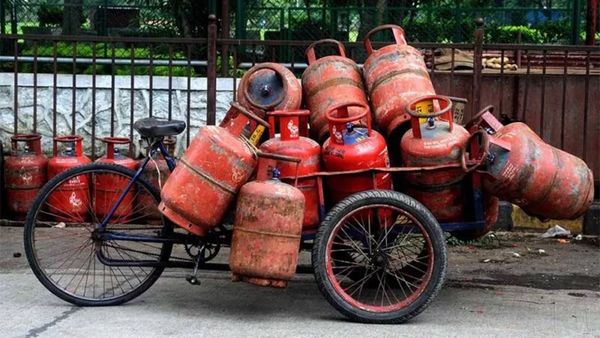 ஒரு ரூபாய் கூட இல்லாமல் கேஸ் சிலிண்டர் வாங்க வேண்டுமா? உடனே விண்ணப்பிக்க அழைப்பு