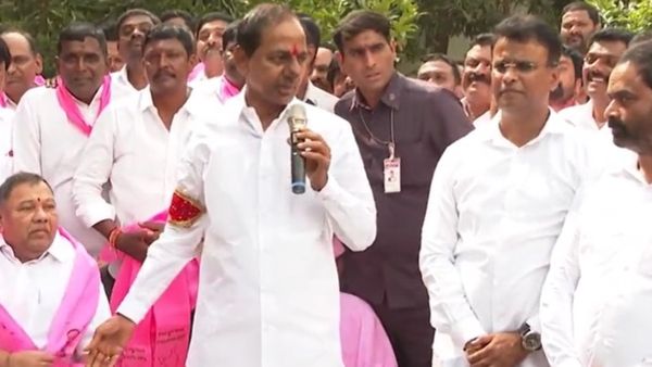 சந்திரபாபு நாயுடுவுக்கு ஷாக்-தெலுங்கானா தெலுங்குதேசம் கட்சி மாஜி தலைவர் பிஆர்எஸ் கட்சிக்கு தாவினார்!