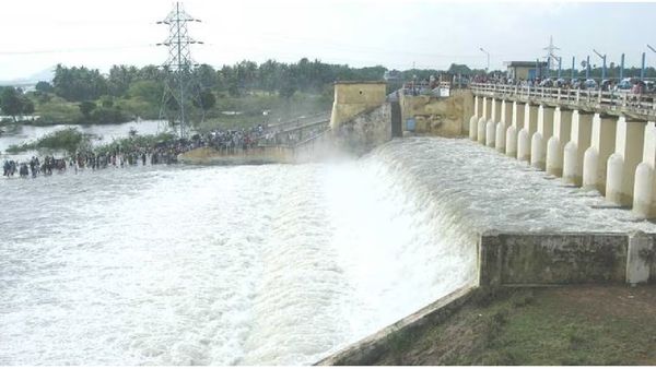 செம்பரம்பாக்கம் ஏரியில் இருந்து நீர் திறப்பு அதிகரிப்பு.. உஷார் மக்களே.. கரையோர மக்களுக்கு அலர்ட்!