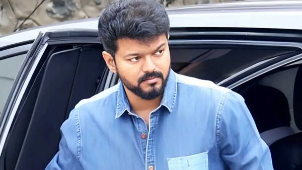 அரசியலில் அடி எடுத்து வைக்க பொறுமை காட்டும் விஜய்.. 2026 சட்டசபை தேர்தலில் போட்டியிட ஜாதகம் சாதகமா?