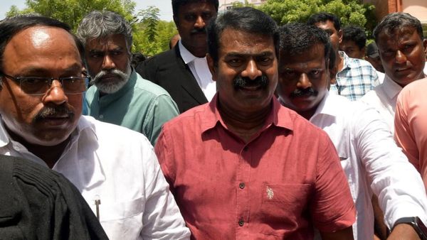 ஆந்திரா வந்தேறிகள்.. அருந்ததியர் பற்றி சர்ச்சை பேச்சு.. அவதூறு வழக்கு.. ஈரோடு கோர்ட்டில் சீமான் ஆஜர்