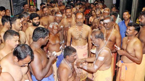 விஷ்ணுபதி புண்ணிய காலம்.. கார்த்திகை மாதம் பிறந்தது.. மாலை அணிந்து விரதம் தொடங்கிய ஐயப்ப பக்தர்கள்