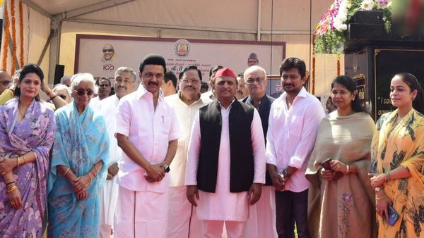 மக்கள் தொகை கணக்கெடுப்புடன் ஜாதிவாரி கணக்கெடுப்பு மத்திய அரசு நடத்த வேண்டும்: ஸ்டாலின் வலியுறுத்தல்