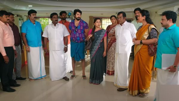 எதிர்நீச்சல்: ஈஸ்வரியிடம் நேரடியாக கேள்வி கேட்டு மோதும் சாருபாலா.. சக்தி செய்த செயல்.. செம முடிவு