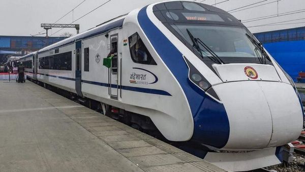 சென்னை டூ மைசூர் சிறப்பு வந்தே பாரத் ரயில்.. இன்று முதல் சேவை! பெங்களூர், கோவை லிஸ்டில் புது நகரம்