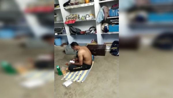 போதை வேணுமாம்.. வாணியம்பாடி சிறையில் மதுபானம் குடித்த தலைமை காவலர்.. ஷாக் வீடியோ - சஸ்பெண்ட்