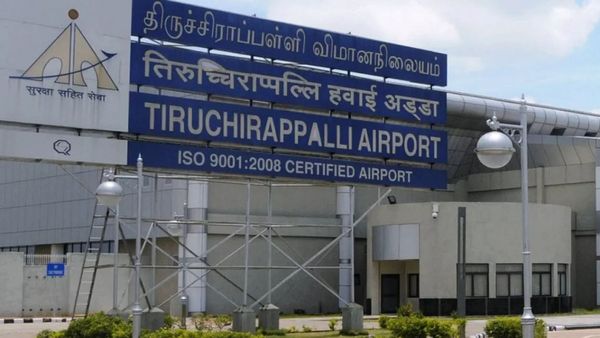 “தங்க வேட்டை”.. கடத்தல் கோட்டையான திருச்சி ஏர்போர்ட்! 3 சுங்கத் துறை அதிகாரிகள் அதிரடியாக மாற்றம்