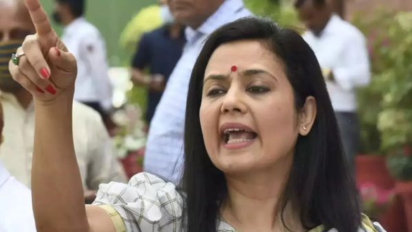 என் தலைமுடியை கூட அவர்களால் தொட முடியாது.. சதியை தவிடுபொடி ஆக்குவேன்.. மஹுவா மொய்த்ரா ஆவேசம்!