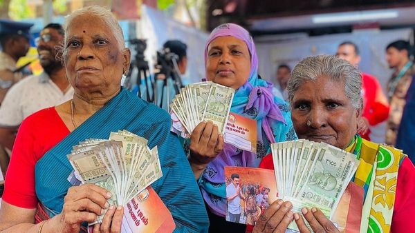 மத்ததை விடுங்க.. ரூ.6000 நிவாரணம் பெறுவதற்கு இதுதான் ரொம்ப முக்கியம்.. ரேஷன் கடைகளில் சுளீர் ஆர்டர்