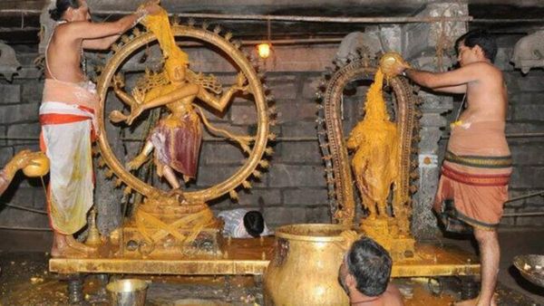 மார்கழி திருவாதிரை.. சிதம்பரத்தில் ஆருத்ரா தரிசனம்.. சிவ ஆலயங்களில் நடராஜருக்கு விடிய விடிய அபிஷேகம்