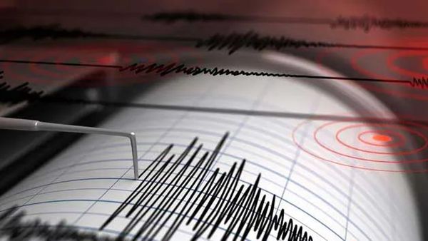 நள்ளிரவில் குலுங்கிய சீனா.. சக்தி வாய்ந்த நிலநடுக்கம்.. 8 பேர் பலி.. பீதியில் உறைந்த மக்கள்