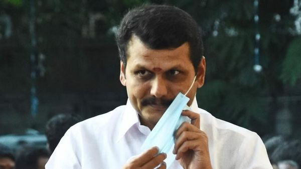 ஓமந்தூரார் மருத்துவமனையிலிருந்து செந்தில் பாலாஜி டிஸ்சார்ஜ்! புழல் சிறையில் அடைத்த போலீஸ்!