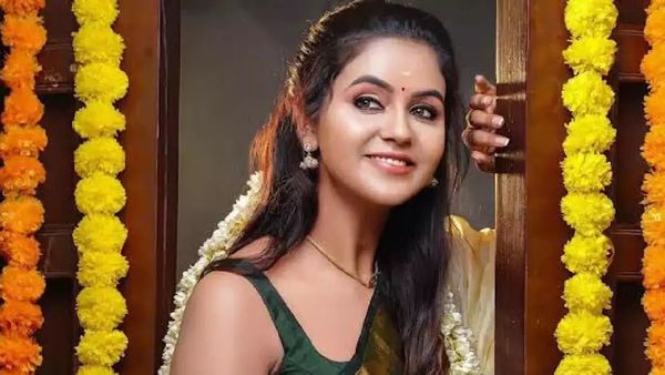 டாப் 10 தமிழ் சீரியல்கள்: கடைசி இடத்துக்கு வந்த முக்கிய சீரியல்.. முதல் இடத்தில் இந்த சீரியலா?