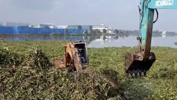 வேளச்சேரில ஏன் வெள்ளம் வடியலைனு பார்க்க! இப்பயாவது ஒக்கியத்துக்கு ஓடுனீங்களே! அறப்போர் இயக்கம் நறுக்