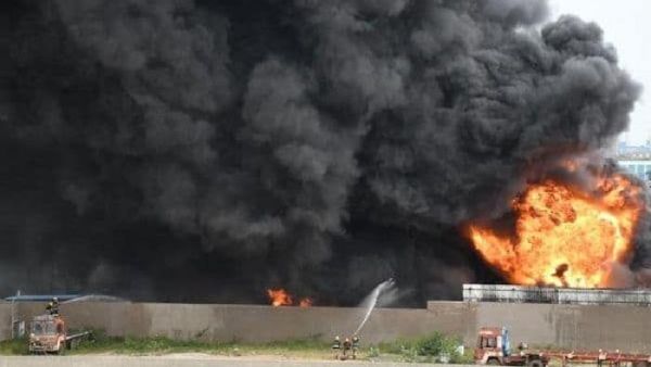 சிபிசிஎல் ஆலையில் பயங்கர தீ விபத்து.. எண்ணெய் கழிவு கடலில் கலந்த அதிர்ச்சிக்கு இடையே ஷாக் சம்பவம்!