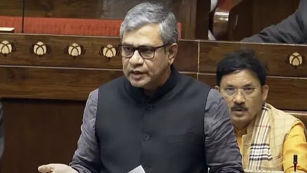 போலி முகவரி கொடுத்து சிம் கார்டு வாங்கினால் எத்தனை வருஷம் ஜெயில் தெரியுமா? மசோதா நிறைவேறியது!