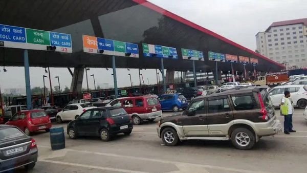 டோல்கேட்டில் வாகனங்கள் பணம் தர வேண்டாம்.. டிசம்பர் 31 வரை விலக்கு! அறிவித்தார் தூத்துக்குடி கலெக்டர்