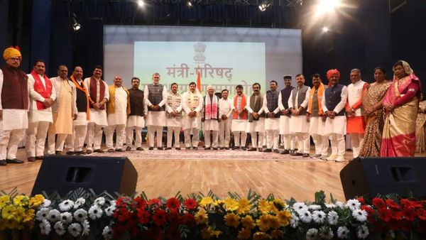 சாதியை இறுகப்பற்றிய பாஜக.. மத்திய பிரதேசத்தில் முதலமைச்சர் மட்டுமில்ல.. 11 அமைச்சர்களும் ஓபிசிதான்