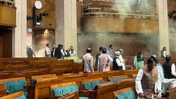 ‛ஸ்கெட்ச்’.. 4 பேர் இல்லை 6 பேர்! லோக்சபா ‛ஸ்பிரே’ தாக்குதலுக்கு திட்டமிட்டது எப்படி? திடுக் தகவல்