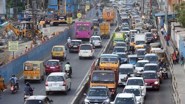 ஓஎம்ஆர் ரோட்டுல இங்க 'U' டர்ன் போடனும்! வாகன ஓட்டிகளுக்கு முக்கிய அறிவிப்பு! போக்குவரத்தில் மாற்றம்