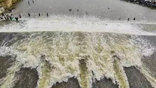 நெருங்கும் மிக்ஜாம் புயல்.. அலர்ட் மோடில் செம்பரம்பாக்கம் ஏரி.. 3,000 கன அடி நீர் திறக்க முடிவு!