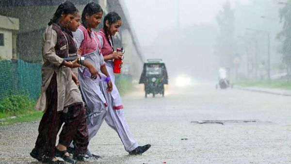 மிக்ஜம் புயல்.. டிச.4ம் தேதி பள்ளி, கல்லூரிகளுக்கு லீவு! லிஸ்ட்டில் உங்க மாவட்டம் இருக்கானு பாருங்க