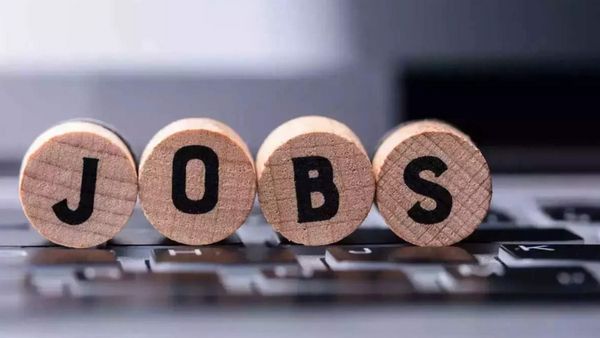 நோ எக்ஸாம்.. 8, 10ம் வகுப்பு படித்தவரா? மாத சம்பளம் ரூ.15,700 டூ ரூ.62,000..ஈரோட்டில் சூப்பர் வேலை