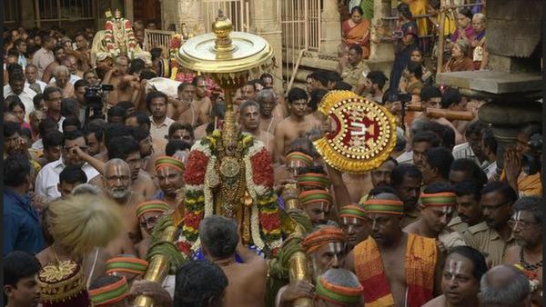 வைகுண்ட ஏகாதசி.. ஸ்ரீரங்கத்தில் நாளை திருநெடுந்தாண்டகத்துடன் தொடக்கம்.. 23ல் சொர்க்கவாசல் திறப்பு