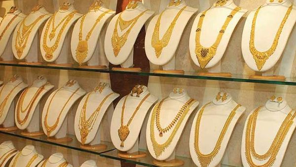 2023 பிளாஷ் பேக் நியூஸ்: பஞ்சாங்கம் கணிப்பும் தங்கம் விலை நிலவரமும்.. உச்சத்தை தொட்டது குறையாதோ?