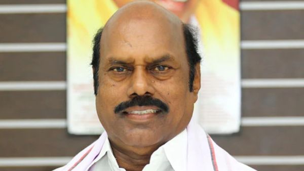 3 நாள் டைம்.. அதிகாரிகளுக்கு ஆர்டர் போட்ட அமைச்சர் எவ வேலு! 4 மாவட்ட சாலைகள் விரைவில் சீரமைப்பு