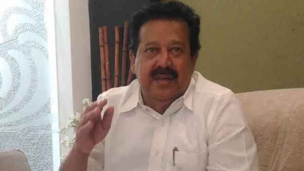 3 ஆண்டு தண்டனையா? டக்கென கையெடுத்து கும்பிட்ட பொன்முடி.. நீதிபதியின் ரியாக்ஷன் என்ன?