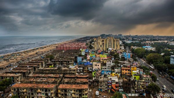 பெங்களூர் எல்லாம் ஓரம்போ.. இதான் சென்னை.. நேற்று நாள் முழுக்க நடந்த விசித்திரம்.. விக்கித்த மக்கள்