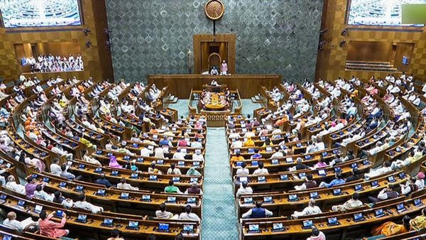 இந்தியா நாடாளுமன்ற வரலாற்றில் இல்லாத வகையில்.. இன்று ஒரே நாளில் 78 எம்பிக்கள் சஸ்பெண்ட்! என்ன காரணம்